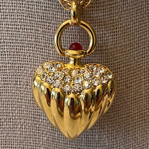 Joan Rivers Set - Picture 2 of 8